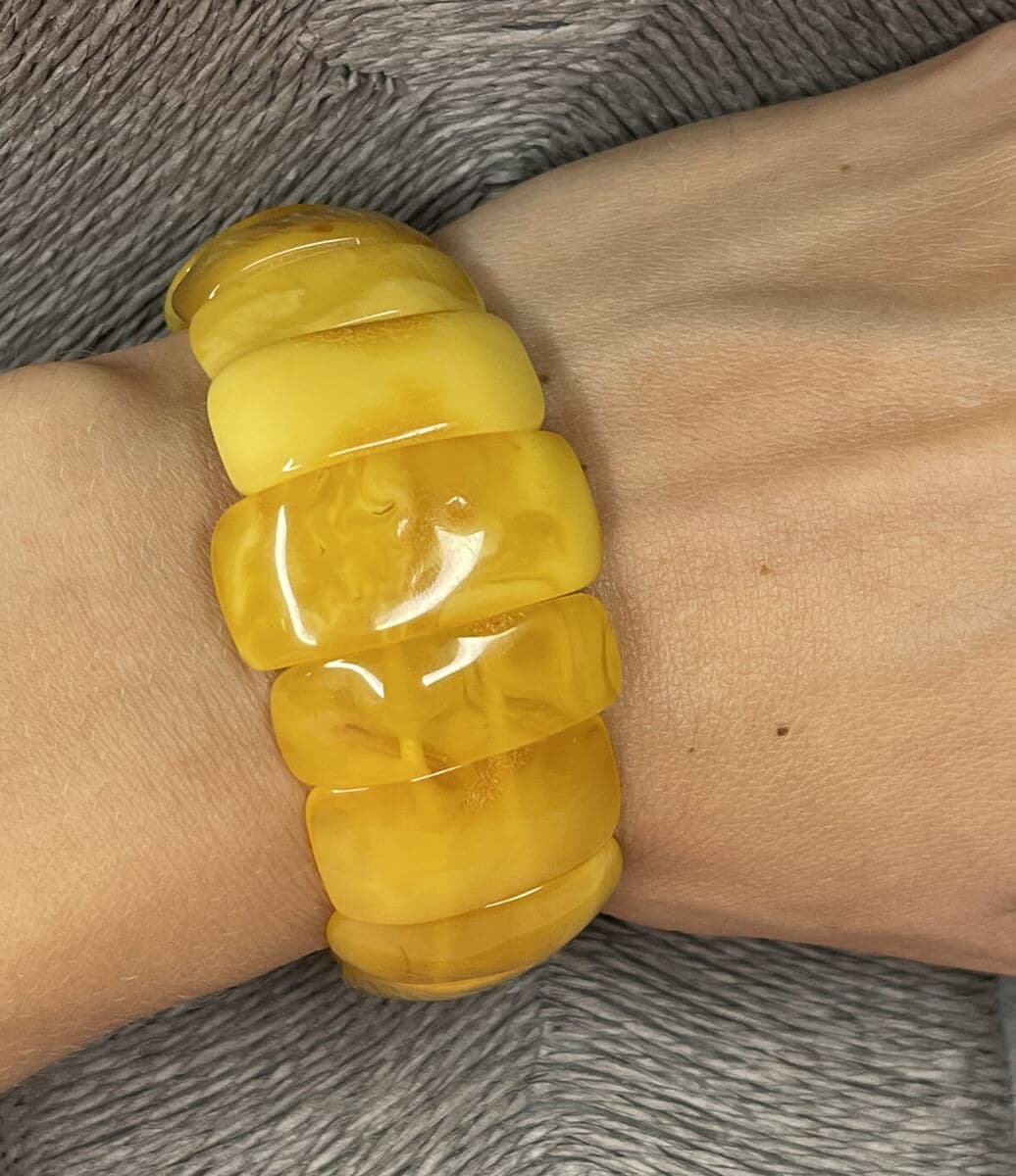 Polnischer Bernsteinschmuck: Eine zeitgemäße Hommage an die Natur