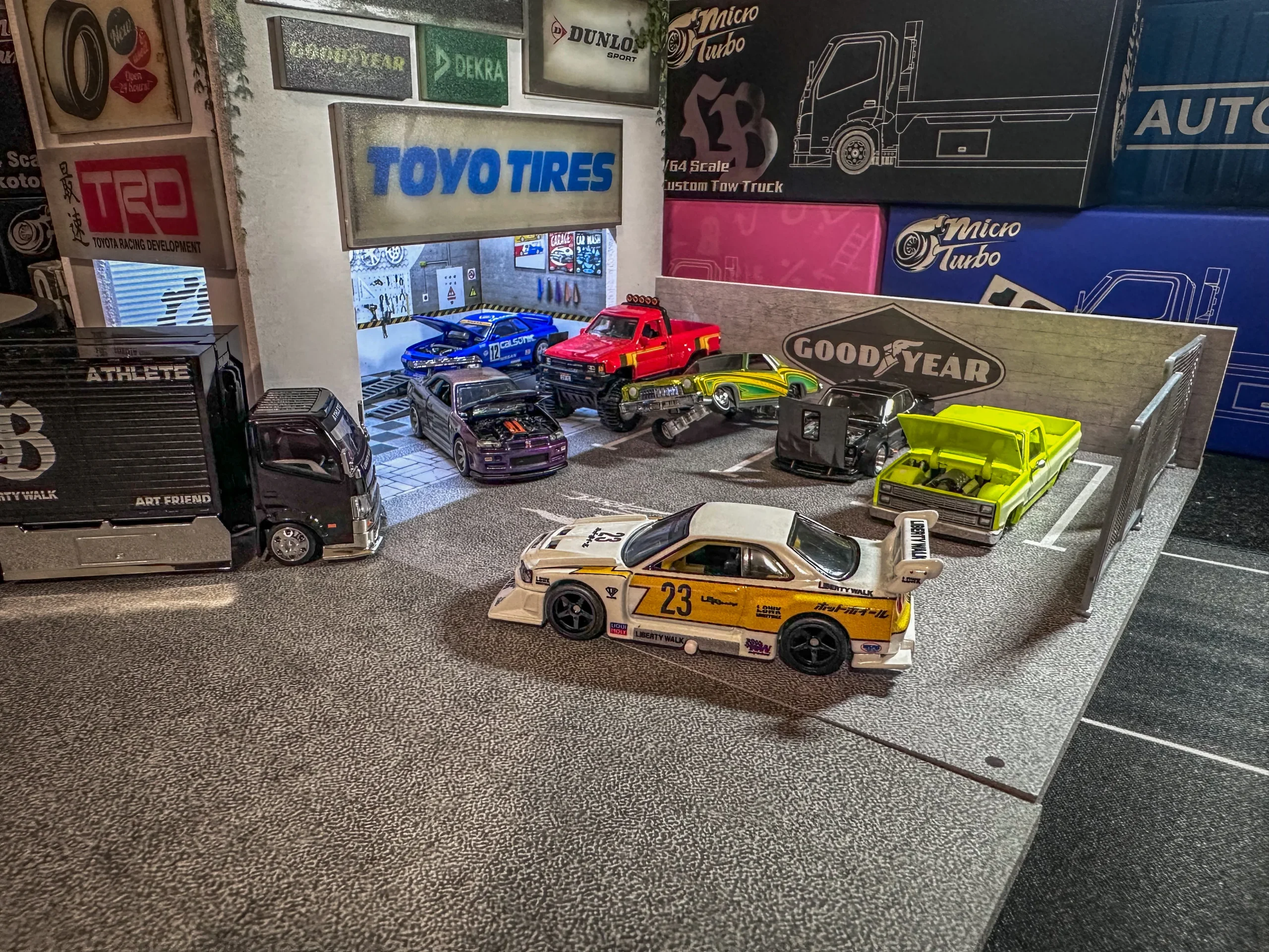 Geschenke für Autoliebhaber? Im Modellauto Shop Modellstall wirst du fündig